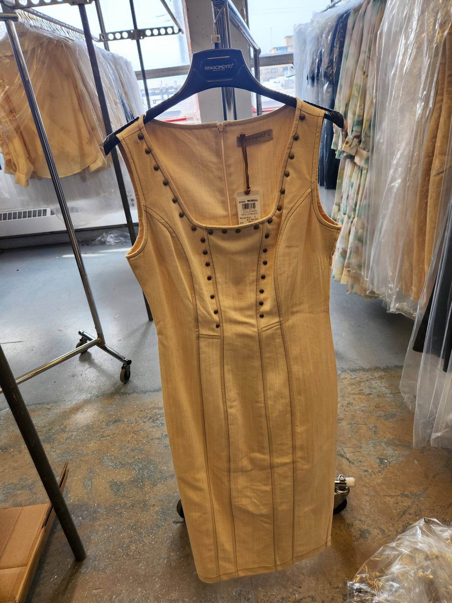 123582003 S / CREAM