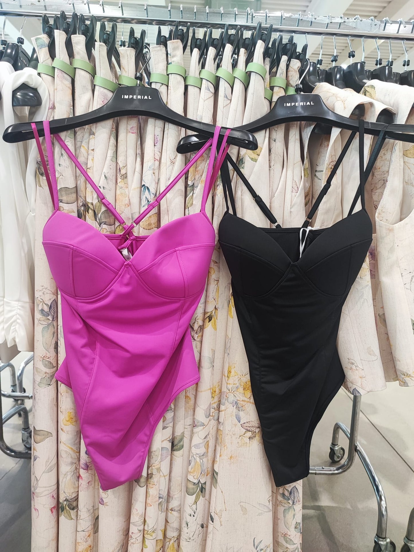 B289LSR (only FUCHSIA 30%OFF, BLACK AND CREAM STAYS REGULAR)