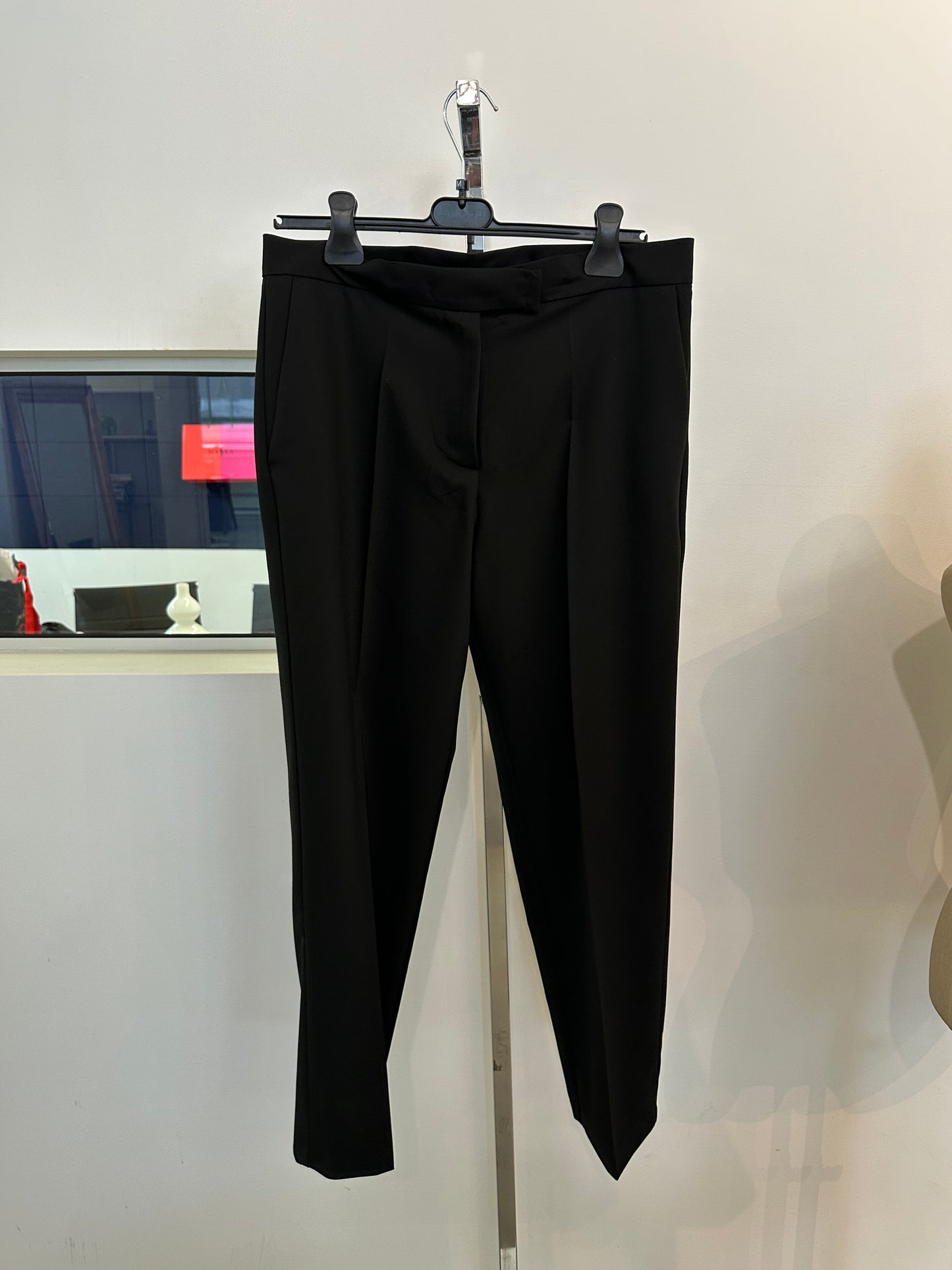 P5T4JIC S / BLACK