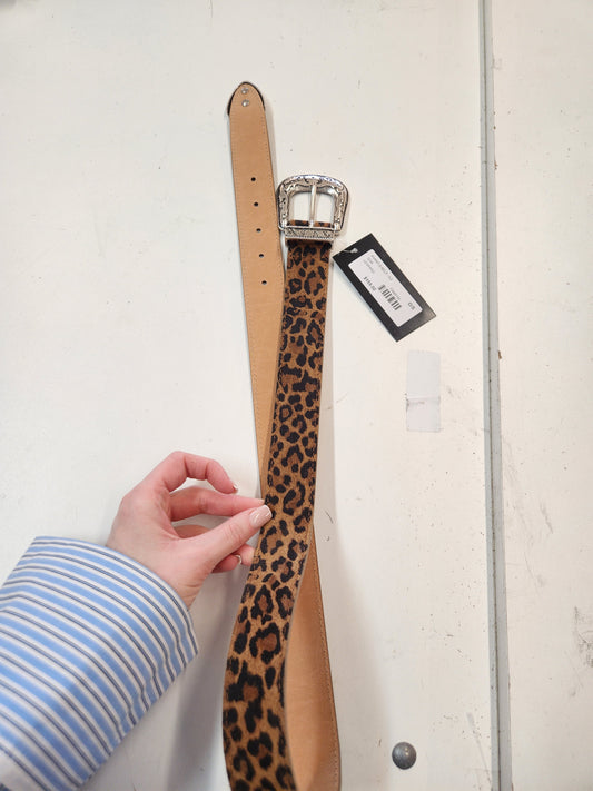 0256 O/S / LEOPARD