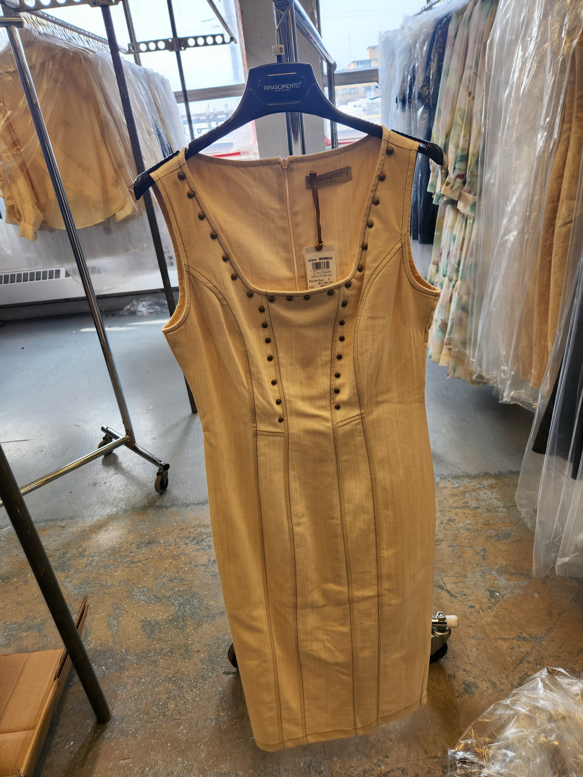 123582003 S / CREAM