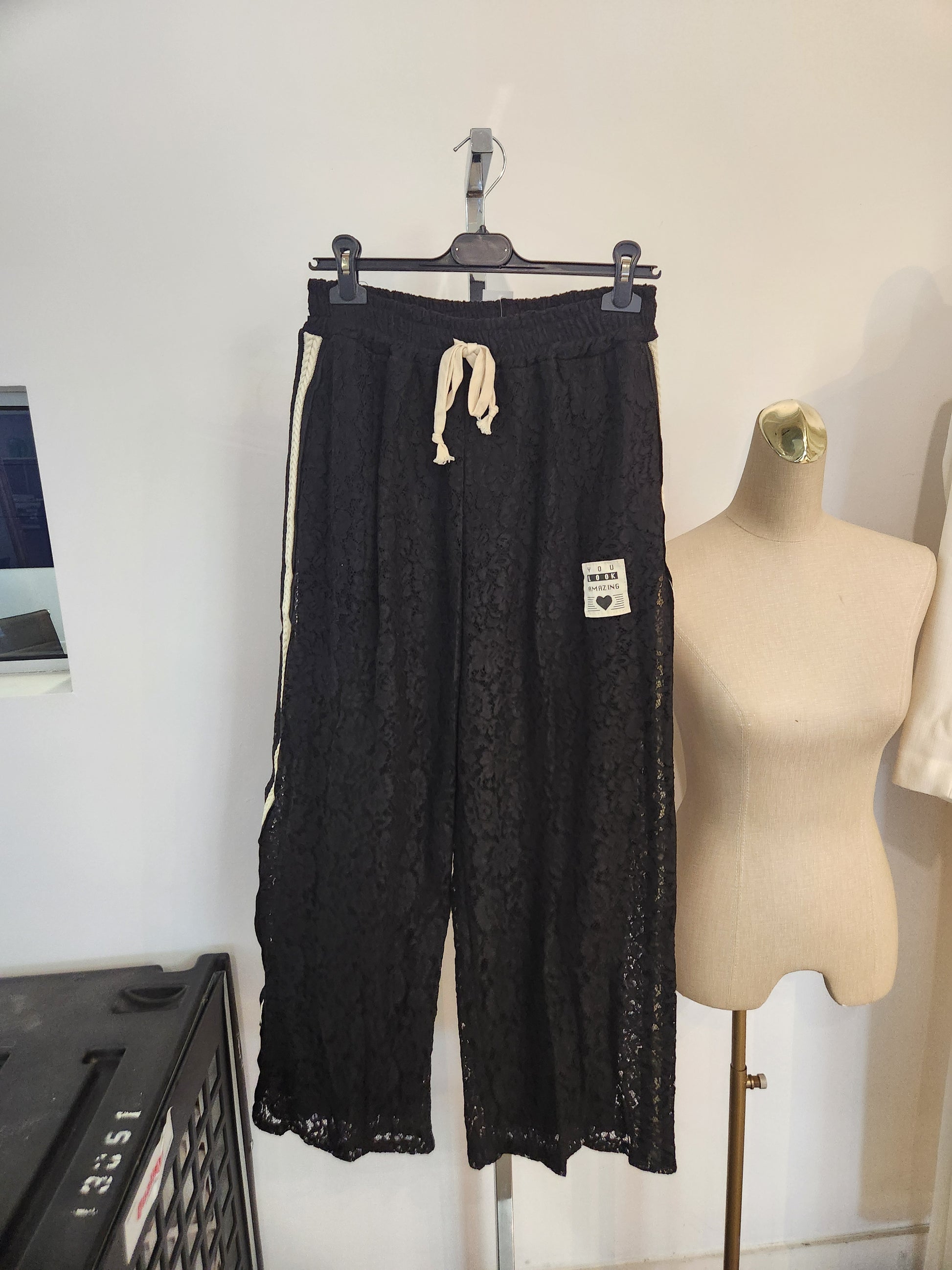 16529 O/S / BLACK