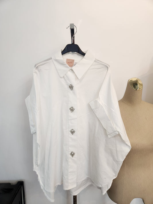 16711 O/S / WHITE