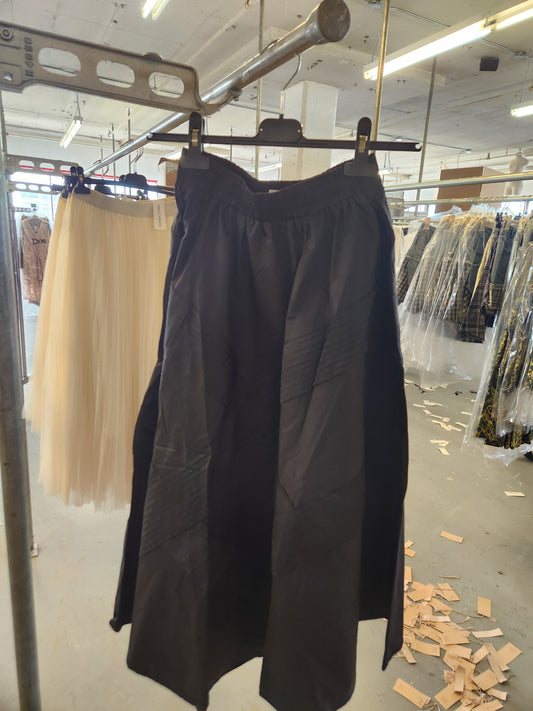 3027 M / BLACK