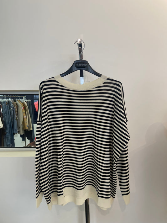 44024D O/S / BLACK/WHITE