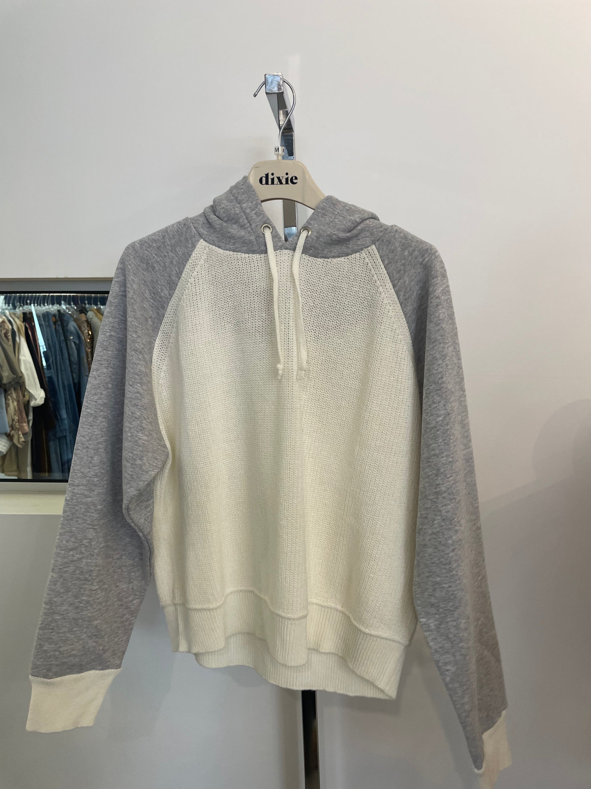 77078D O/S / WHITE