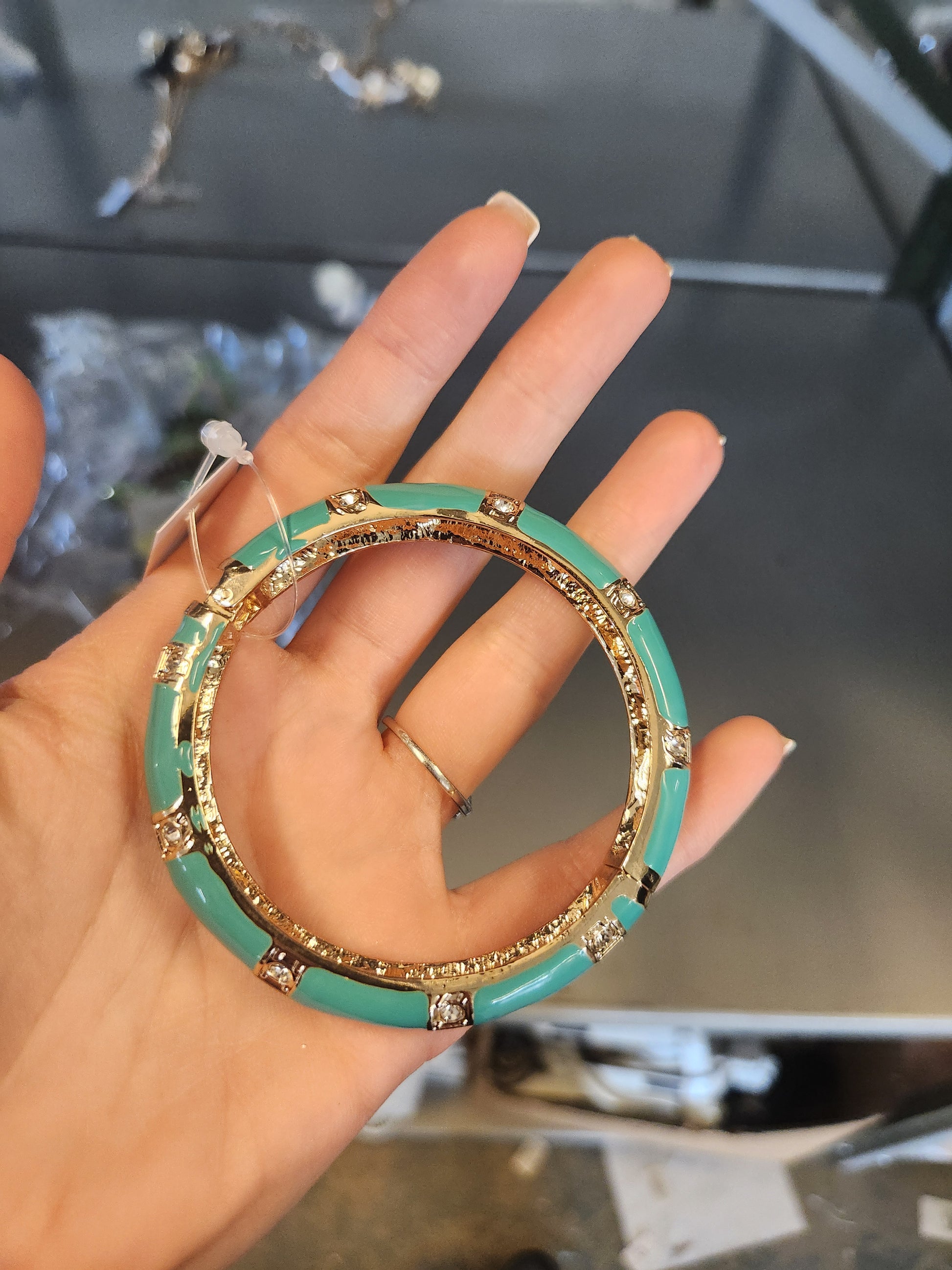 885BR O/S / BANGLE