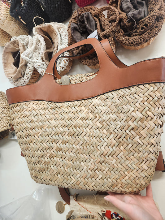 B02104 O/S / BROWN