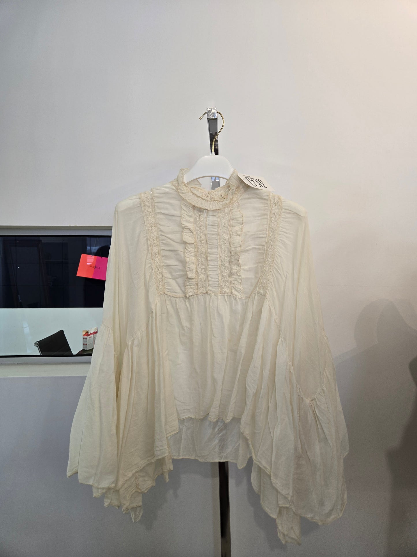 G0455 O/S / CREAM