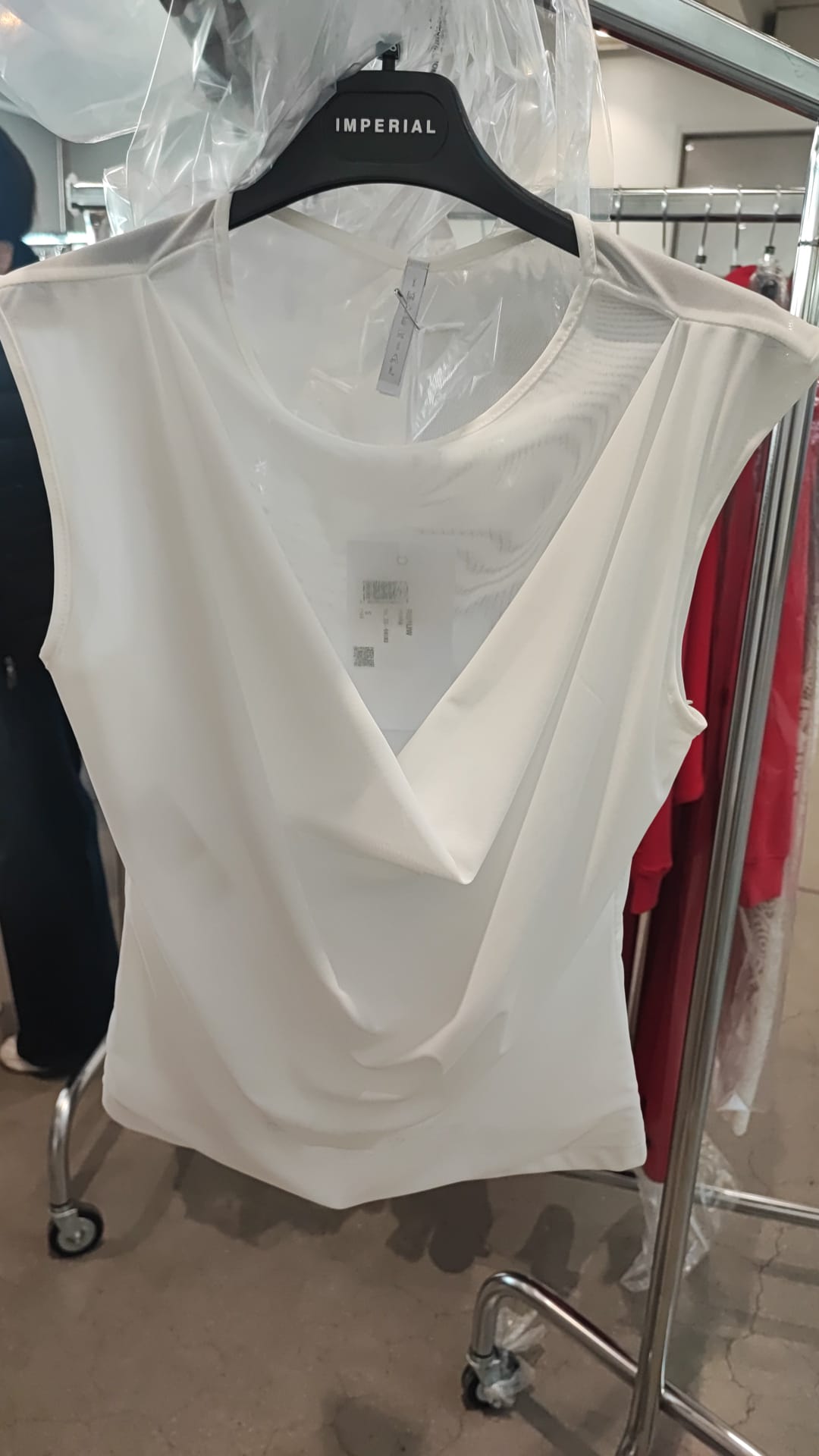 RIU1LIW ( APRICOT ONLY AT 50% ,  WHITE STAYS 30)