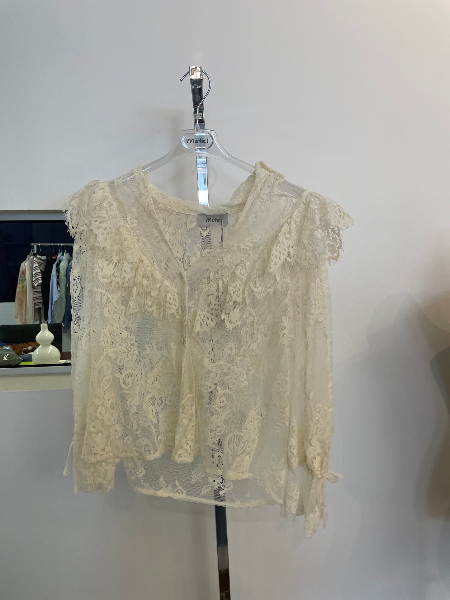 S25C353 S / CREAM